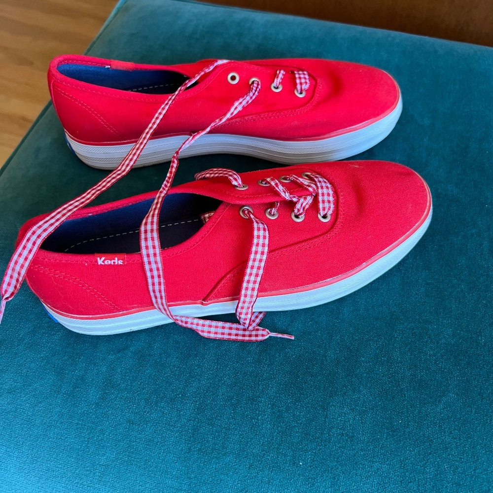 Red KED'S sneakers